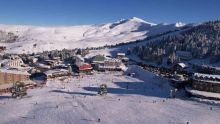 Turistler yeni yılı kutlamak için Uludağa akın ettiler