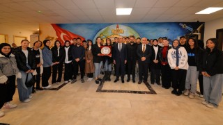 Türkiye Birincisi Koro’dan Müdür Albak’a Ziyaret
