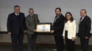 Türkiye Kent Konseyleri Birliğinde devir teslim töreni