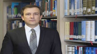 Uçak rötarlarında 3 saat ve üzeri gecikmelerde tazminat alınabilecek