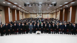 Umre ödüllü gençlik bilgi yarışmasında ödüller sahiplerini buldu