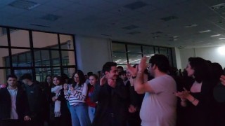 Üniversite öğrencileri sınav stresini düzenledikleri şenlikle attı