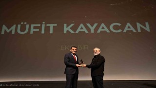 Ünlü sanatçı Kayacandan Başkan Çavuşoğluna övgü