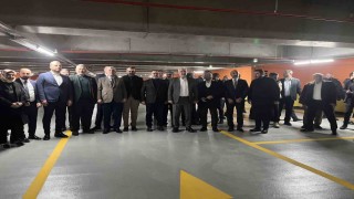 ‘Üstü park, altı otopark sloganı ile yola çıkan Güngören Belediyesi, katlı otopark ve çocuk parkı projesini tamamladı