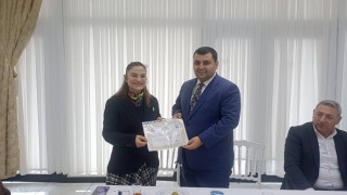 Uzun Yıllar Görev Yapan Vakıf Müdiresi Emekliliğe Uğurlandı