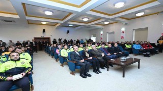 Vali Aksoy, “Fermuar Sistemiyle Yaşama Yol Ver” kampanyasını tanıttı