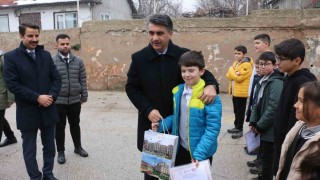 Vali Aydından tarihi ilçeye ziyaret: “Hakikaten eşsiz konaklarımız var burada”