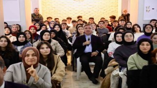 Vali Aydoğdu, gençlik buluşmalarının konuğu oldu