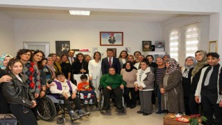 Vali Aygölden özel bireylere büyük destek