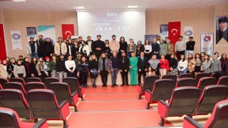 Van YYÜde “Geleceği Şekillendiren Adımlar” paneli