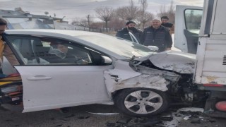 Vanda trafik kazası: 2 yaralı