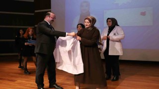 Veteriner fakültesinde Beyaz önlük giyme töreni düzenlendi