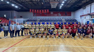 Voleybolda şampiyon Düzce 1907 Spor