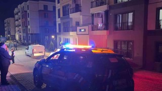 Yakınlarının haber alamadığı anne ve 3 çocuğu evlerinde ölü bulundu