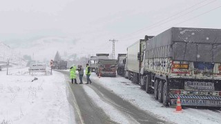 Yapım işi Bayburt Group tarafından sürdürülen ve 5 Bakan gören Kop Dağı Tüneli yılan hikâyesine döndü
