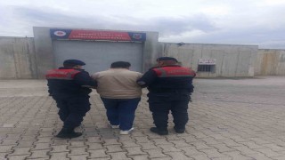 Yaşlı adamın motosikletini çalan 2 hırsız tutuklandı