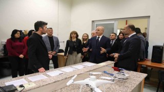 YÖK Başkanı Özvar, Bilimsel Teknik Uygulama ve Araştırma Merkezindeki çalışmaları inceledi