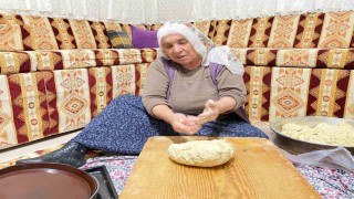 Yozgat kömbesi geleneksel lezzetiyle kalabalık sofraları süslüyor