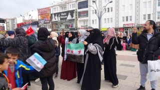 Yozgatta Suriyeliler Esedin gidişini şarkılarla kutladı