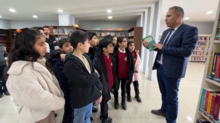 Yüksekovada öğrencilere kütüphane tanıtımı yapıldı