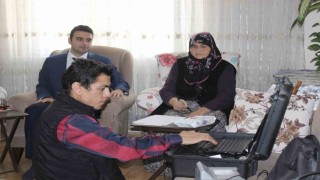 Yüzlerce vatandaşın kimlikleri adreslerinde teslim edildi