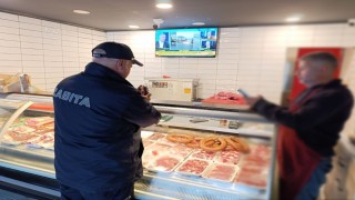 Zabıta ekipleri, 111 işletmeyi denetledi