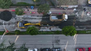 19 Mayıs Bulvarında kanalizasyon hattı yenileniyor