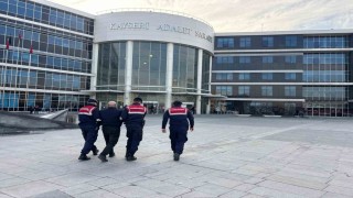 61 yıl kesinleşmiş hapsi bulunan uyuşturucu taciri yakalandı
