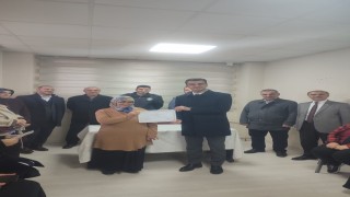 63 yaşında okuma yazma öğrendi