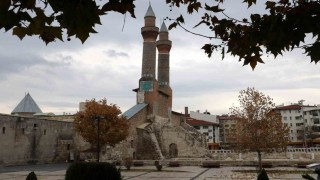 7 asırlık ihtişamlı medrese restore edilecek