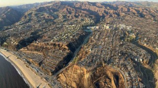 ABDnin Los Angeles şehrindeki orman yangınlarında ölü sayısı 29a yükseldi