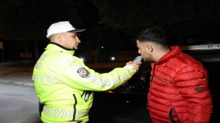 Adanada 8 bin 372 polis ve jandarmayla Yılbaşı Huzur ve Güven denetimi