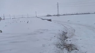 Adilcevazda karla mücadele çalışması devam ediyor