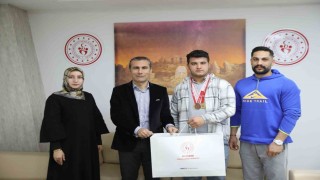 Adıyamanlı halterci Türkiye 3sü oldu
