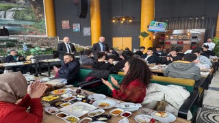 Ağrıda üniversite sınavına hazırlık kampı kapsamında kahvaltı etkinliği