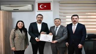 AK Parti Ankara İl Başkanı Özcan, mazbatasını alarak göreve başladı