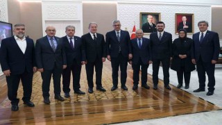 AK Parti heyetinden, Sağlık Bakanı Memişğluna ziyaret