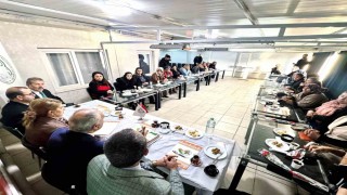 AK Parti Malatya Milletvekili Ölmeztoprak, birlik üyeleri ile bir araya geldi
