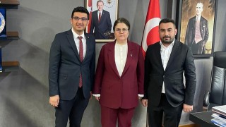 AK Partili Yanık’tan Kadirlili Misafirlerini Ağırladı
