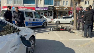 Aksarayda otomobil ile motosiklet çarpıştı: 1 yaralı