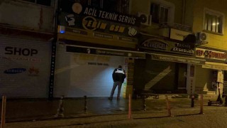 Alacak verecek meselesinden dükkan kurşunladı