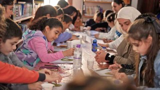 Alanyada Çocuk Kütüphanesinde öğrenciler için tam mesai