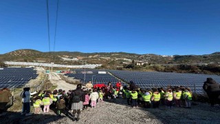 Alanyalı çocuklara güneş enerjisi santrali tanıtıldı