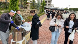 ALKÜdeki öğrencilere sınav öncesi çorba ikramı