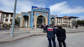 Amasyada girdikleri bir evdeki bütün eşyaları çalan hırsızlar Samsunda yakalandı