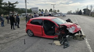 Amasyada otomobiller kafa kafaya çarpıştı: 7 yaralı