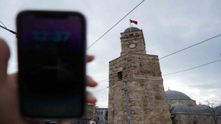 Antalyada tarihi Saat Kulesinde zaman problemi çözülüyor