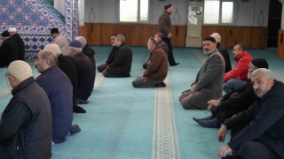 Arnavutköyde camide imam krizi