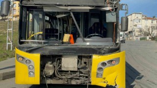 Avcılarda İETT otobüsleri kazaya karıştı: 4 yaralı