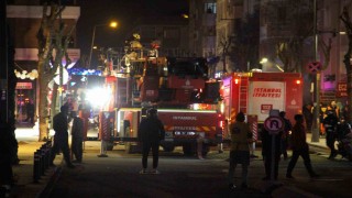 Avcılarda korkutan çatı katı yangını